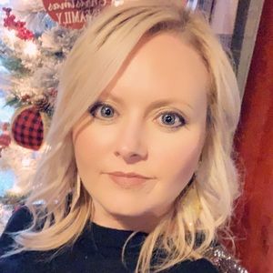 Meet your Posher, Christy